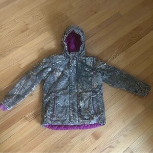 Carhartt Girls Youth Large Hooded Jacket Real Tree Camo With Hot Pink Trim